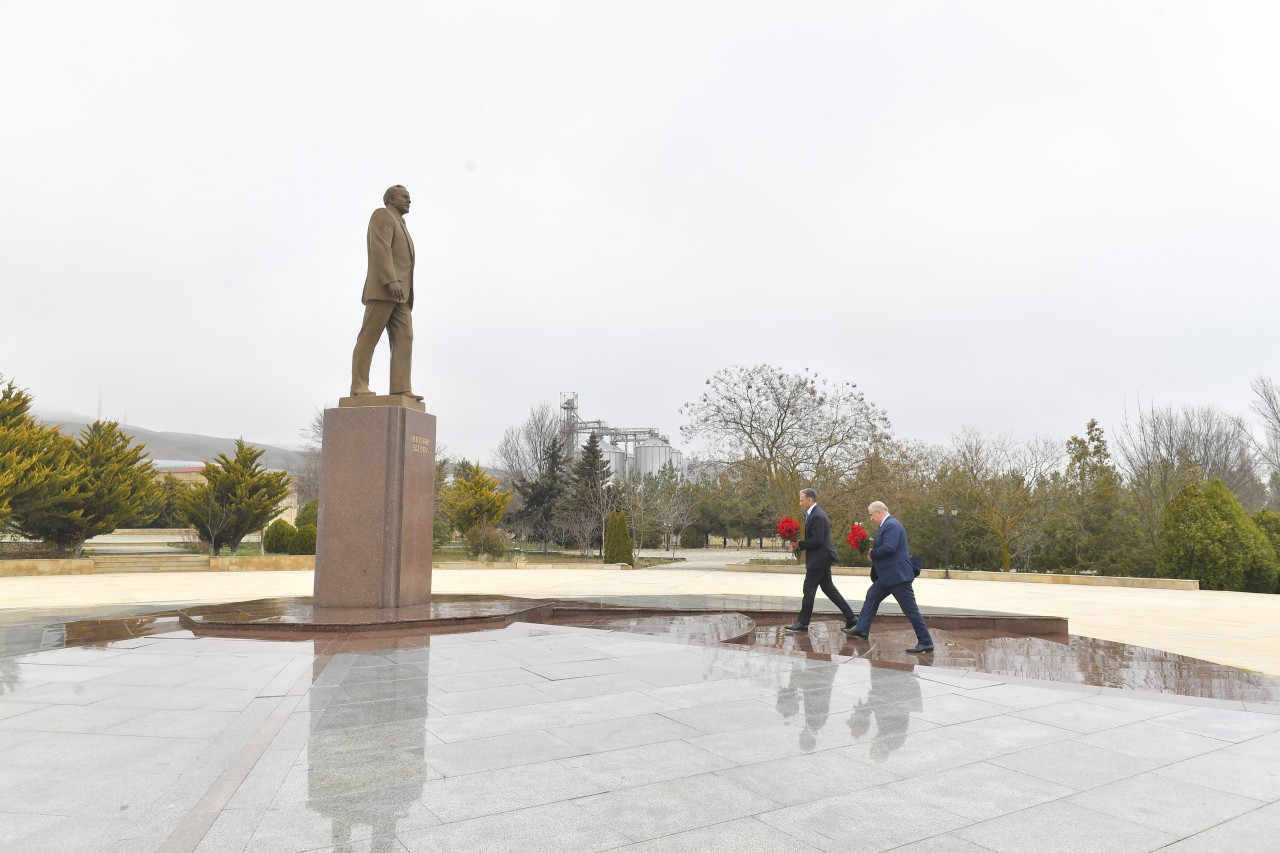 Nazir Rəşad Nəbiyev Qobustanda vətəndaşları qəbul edib - FOTO